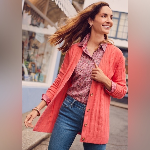 Talbots Cable Knit V-Neck Front Button Cardigan in Salmon Pink Sz MP - Picture 1 of 11